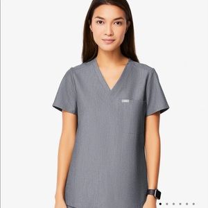 New with tags figs Catarina scrub top one pocket, size small. Graphite gray